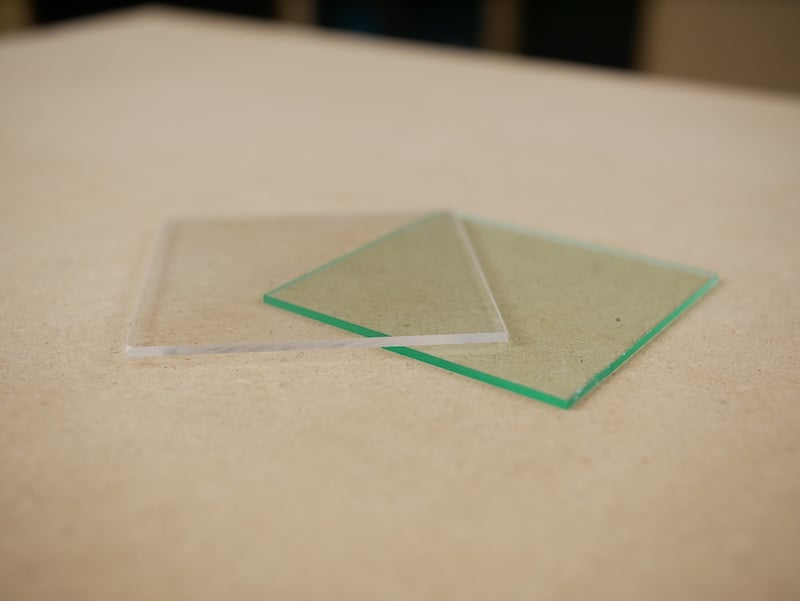 Acrylic vs. Glass: Which Frame Cover Is Better for Your Wall Art? | Beitouti